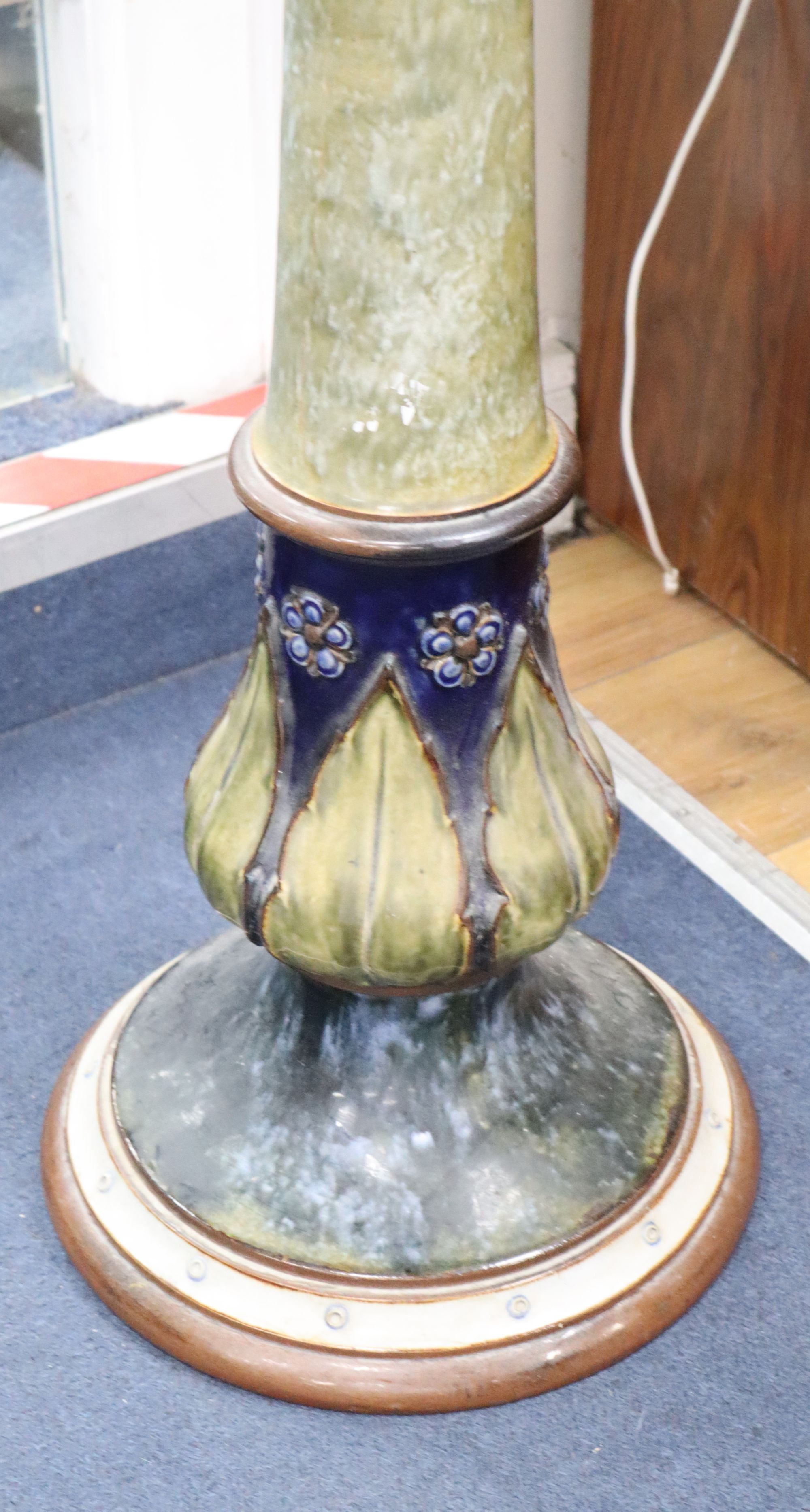 A Royal Doulton jardiniere on stand, overall height 103cm